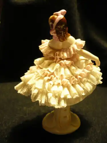 Ballerina weiß/rasa Tüllkleid mit aufgesetzten Blüten     (192)  Preis reduziert