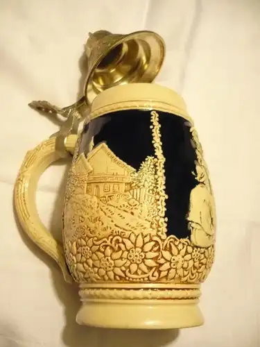 Bierkrug mit Zinndeckel  Reinhold Merkelbach - Westerwald-Keramik  (221)