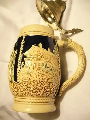 Bierkrug mit Zinndeckel  Reinhold Merkelbach - Westerwald-Keramik  (221)