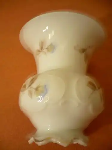 Vase mit Blumendekor und Goldrand  (238)  Preis reduziert