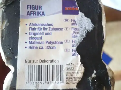 Afrikanische Figurengruppe aus Kunstmasse (309)