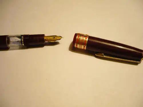 Füller Stella bordeauxrot mit Goldfeder  (361) Preis reduziert