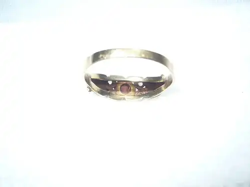 Gold-Ring mit Rubin alt (389)