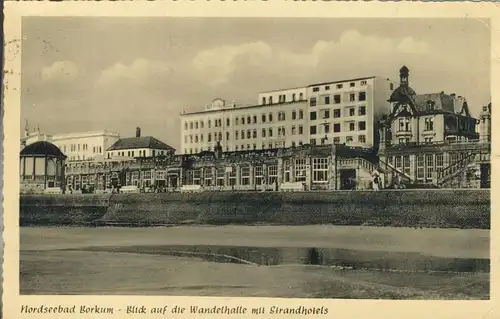 Borkum v. 1956 Blick auf die Wandelhalle mit Strandhotel (AK116)