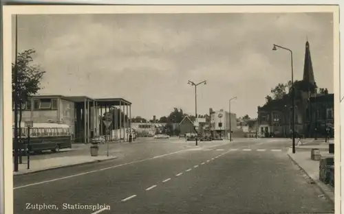 Zutphen v. 1964 Stationsplein (AK437)