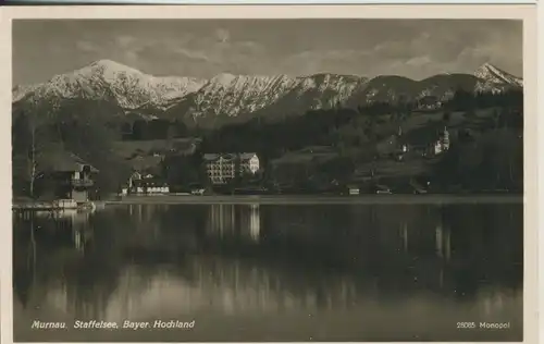 Murnau v. 1934 Teil-Dorf-Ansicht mit Hotel und der Staffelsee (AK562) 