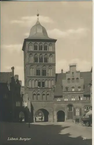 Lübeck v. 1923 Burgtor mit Pferdefuhrwerk (AK686)