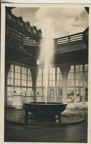 Karlsbad (Karlovy Vary) v. 1948 Geyser Temp. 72.2 C (AK853)