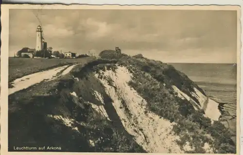 Arkona v. 1957 Leuchtturm,Klippen und die Ostsee (AK916)