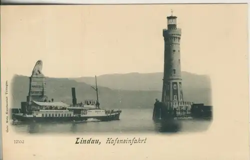 Lindau v. 1904 Die Hafenenfahrt mit Schiffe und den Leuchtturm (AK1067)