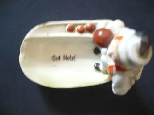 Aschenbecher \"Gut Holz\" (518) 