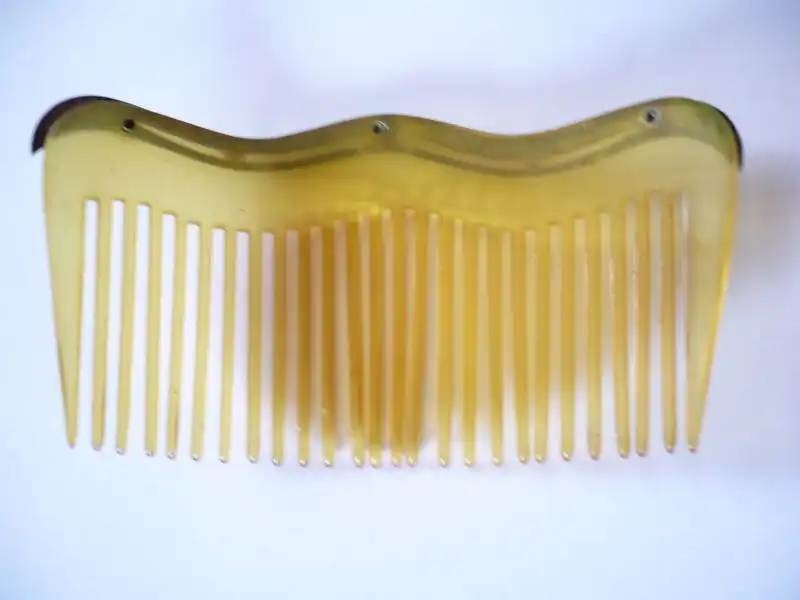 Haar-Steck-Kamm mit Silbermontur und 3 Rubinen (537) reduziert 1