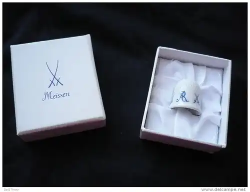 Meissen Porcellan Fingerhut sieben Schwerter im Org. Karton  Preis reduziert