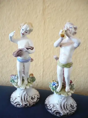 Porzellan-Figuren - Jungen mit Instrumenten (580) Preis reduziert