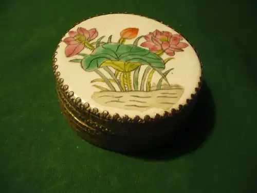 Runde Zierdose - versilbert - älter (621) Preis reduziert