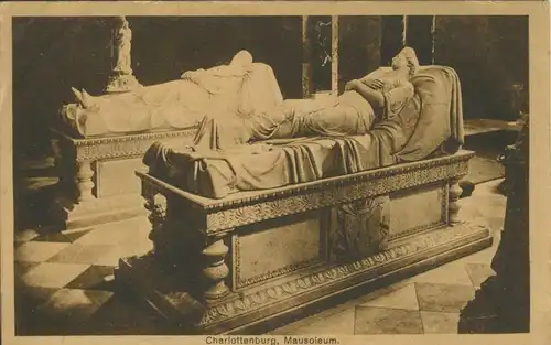 Charlottenburg v. 1922 Mausoleum (AK1192) 