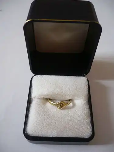 Damenring - 585 gelbgold mit kleinem Brillanten (648)  Preis reduziert