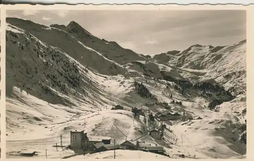 Obergurgl v. 1963 Dorf mit Alm im Winter (AK1397)