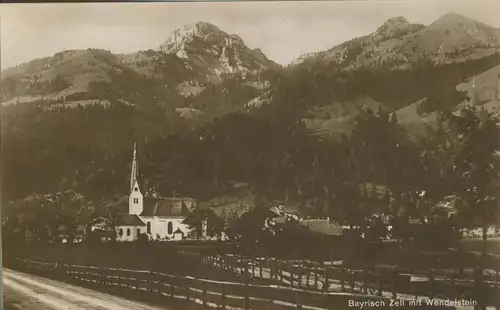 Bayrisch Zell v. 1932 Teil-Dorf-Ansicht mit der Kirche und Gebirge (AK1491)