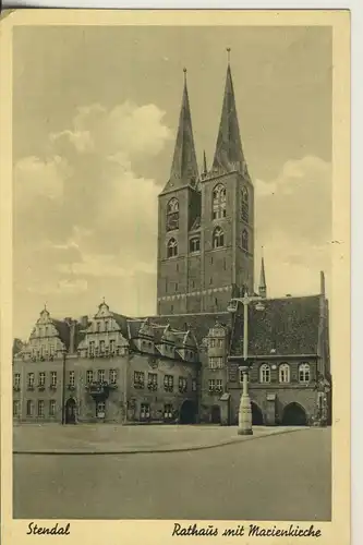 Stendal v. 1932 Rathaus mit Kirche (AK1573)