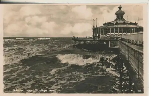 Scheveningen v. 1938 Woelige Zee (AK1911)