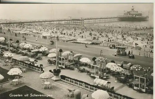 Scheveningen v. 1960 Strand met Pier (AK1952)