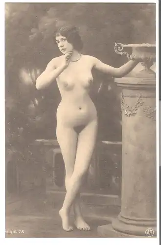 Junge Frau nackt stehend vor Säule v. 1912 (EA10)