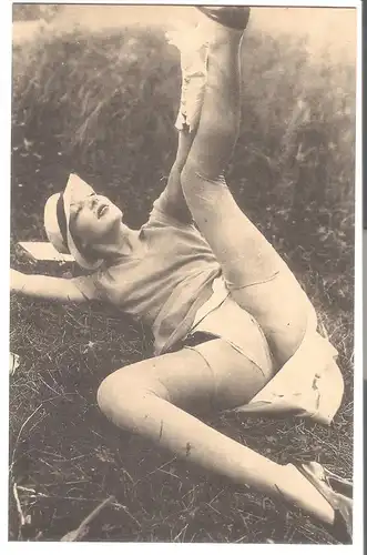 Junge Frau in erotischer Pose v. 1912 (EA23)