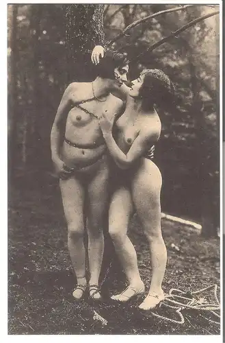Zwei junge Frauen nackt in erotischer Pose v. 1912 (EA31)