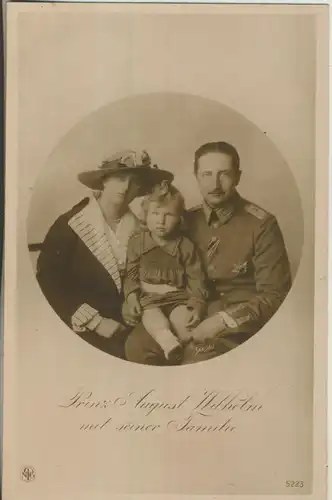 Prinz August Wilhelm mit seiner Familie v. 1913 (AK1800) 