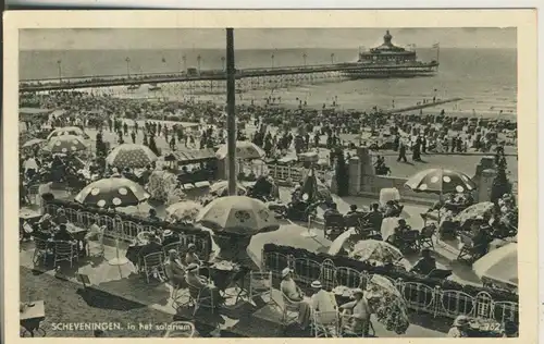 Scheveningen v. 1927 in het solarium (AK2093)