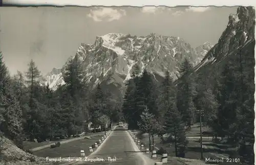 Fernpaßstrasse mit Zugspitze v. 1957 (AK2345)