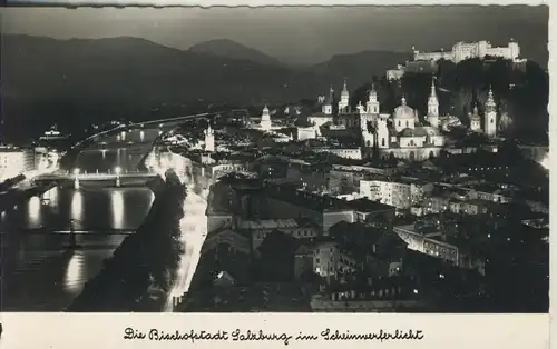Salzburg v. 1958 Teil-Stadt-Ansicht im Scheinwerferlicht (AK2573)