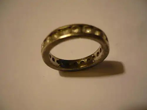 Silber Memoriy-Ring mit rundum facinierten Steinen (683) Preis reduziert