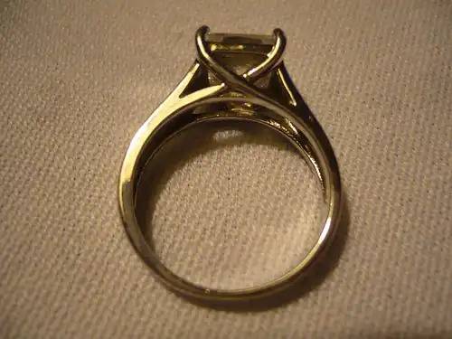 Silber-Ring mit großem Zirkon (696) Preis reduziert