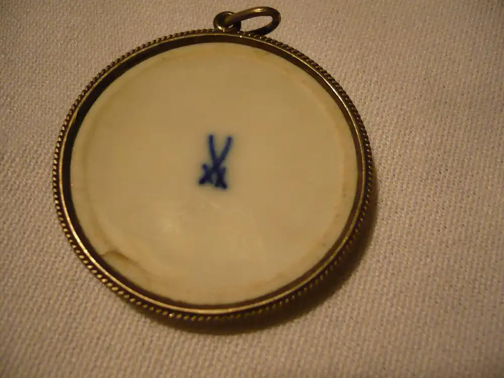 Meissen Porzellan-Anhänger in Silberfassung (702) Preis reduziert 1