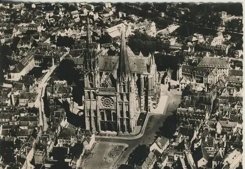 Chartres v. 1965 La Cathedrale mit Stadt - Ansicht (AK3034)