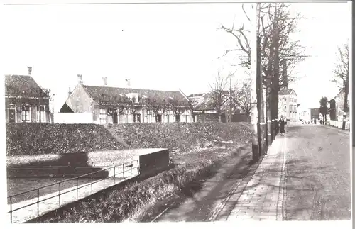 Dordrecht - Straatweg - hoek \'s -Gravendeelsedijk - 1935 (AK3223)