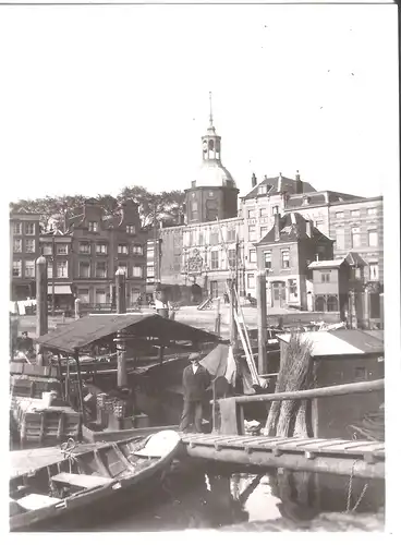 Dordrecht - Wijnstraat-Groothooft vanaf Taankade, omstreeks - 1925 (AK3254) 