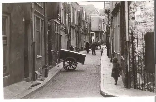 Dordrecht - Cevulde gracht, richting Tolbrugstraat - 1935 (AK3300)