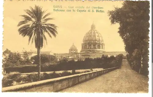 Roma - Una veduta del Giardino Vaticano con la Cupola di S Pietro v. 1920 (AK3454)