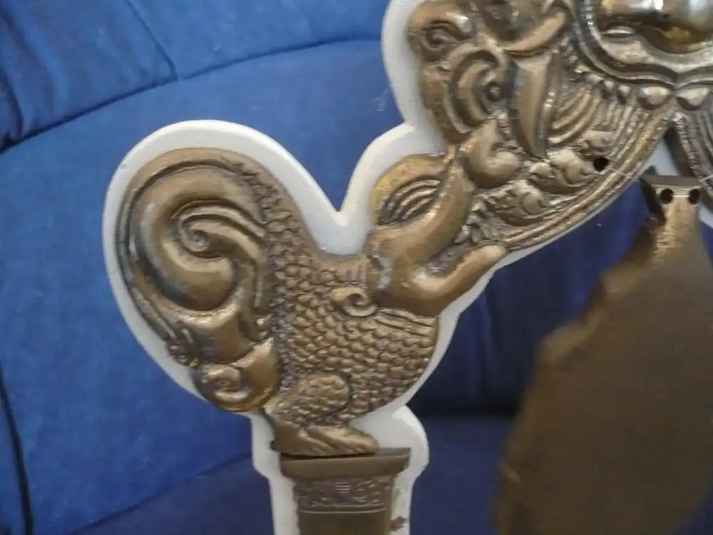 Tischgong - Bronze/Messing auf Holzgestell und Holzkloppel - ca. 19.Jhd (811) Preis reduziert 4