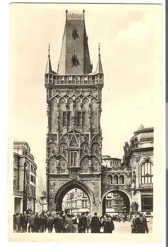 Prag - Prašná brána . v. 1947 (AK4195)