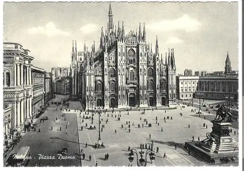 Milano - Piazza Duomo v. 1959 (AK3998)