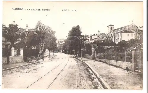 Cannes - La Grande Route v. 1915 (AK4516)