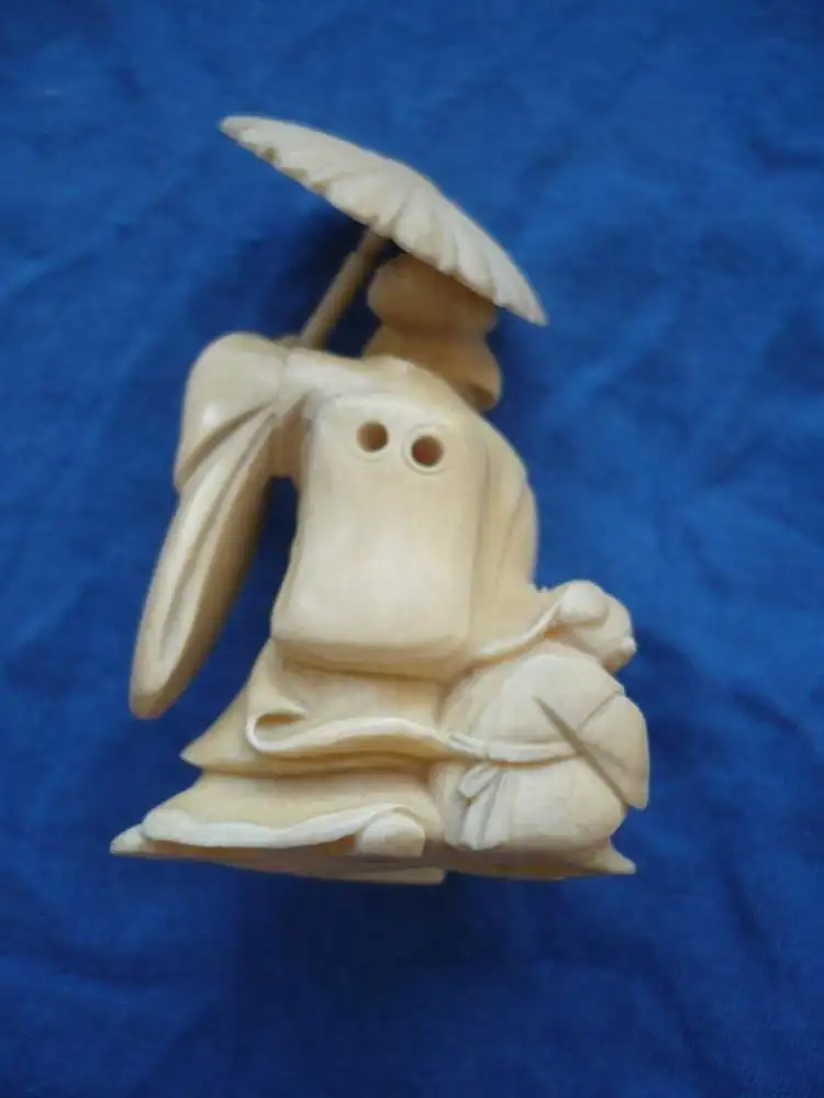 Netsuke - Frau mit Kind und Sonnenschirm - Japan - ca. v. 1900 (864) Preis reduziert 4