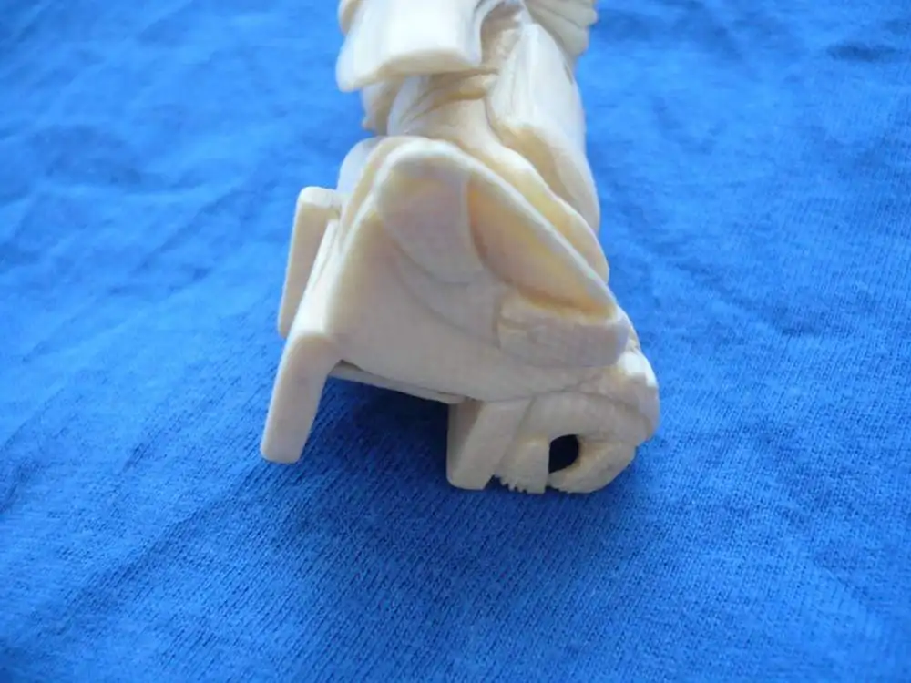 Netsuke - Frau mit Kind und Sonnenschirm - Japan - ca. v. 1900 (864) Preis reduziert 5