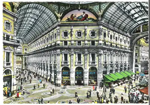 Milano - Nuovo interno Galleria v. 1954 (AK4026)