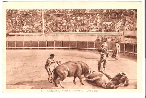 Arènes de Nimes - Corrida - Une Chute  v.1926 (AK4849)