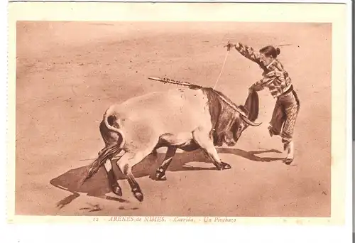 Arènes de Nimes - Corrida - Un Pinchazo v.1926 (AK4858)